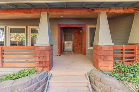 63222 Bedrock Ct, Bend, OR 97701 photo 3