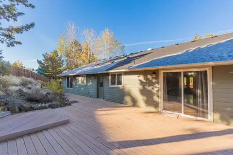 63222 Bedrock Ct, Bend, OR 97701 photo 8
