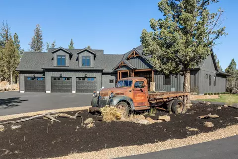 70284 Pinto Pl, Sisters, OR 97759