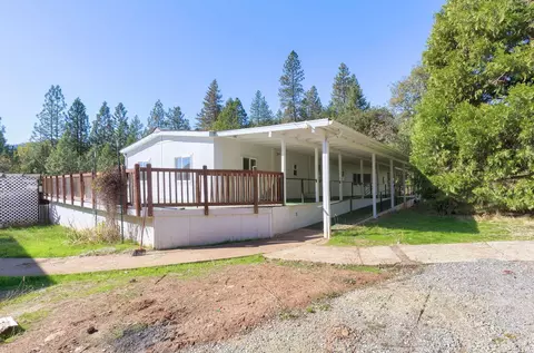 423 Pine Tree Dr, Williams, OR 97544 photo 3