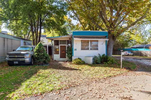 2335 Table Rock Rd #35, Medford, OR 97501