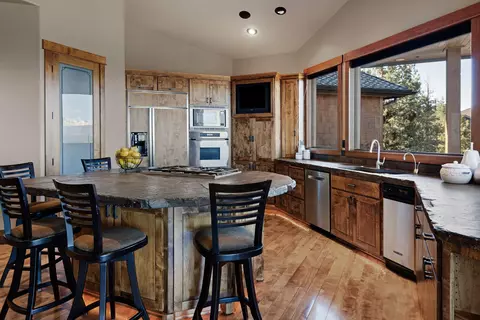 1342 NW Remarkable Dr, Bend, OR 97703 photo 12