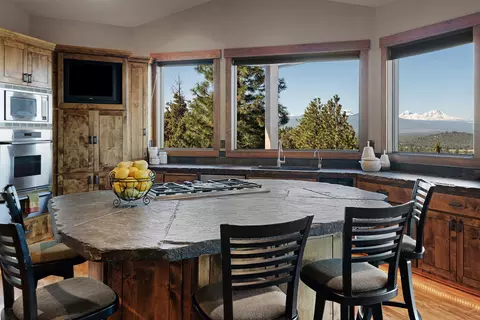 1342 NW Remarkable Dr, Bend, OR 97703 photo 14