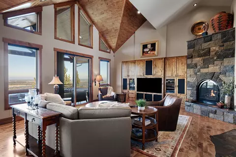 1342 NW Remarkable Dr, Bend, OR 97703 photo 9