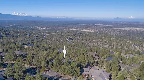 1342 NW Remarkable Dr, Bend, OR 97703 photo 3