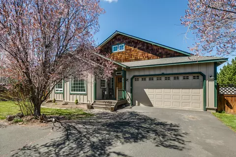 1735 SW 22nd Ct, Redmond, OR 97756