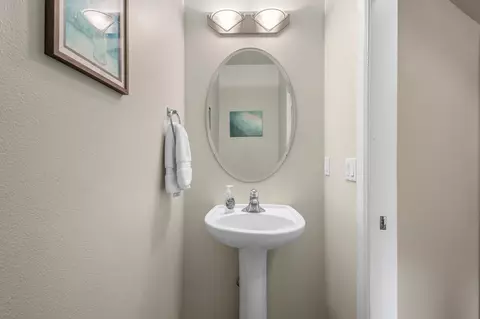 3035 NE Roxy Pl, Bend, OR 97701 photo 9