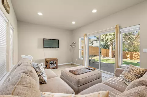 3035 NE Roxy Pl, Bend, OR 97701 photo 18