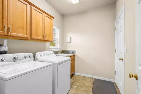 3035 NE Roxy Pl, Bend, OR 97701 photo 16