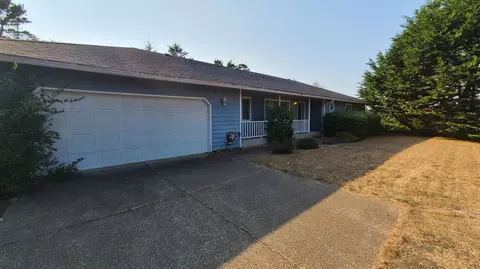 1099 NW Fox Creek Dr, Seal Rock, OR 97376