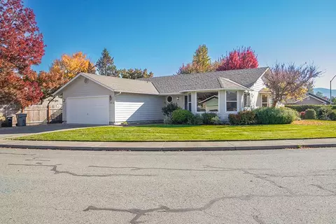 2121 Garden Valley Way, Grants Pass, OR 97526