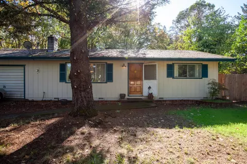 308 W Millie St, Cave Junction, OR 97523
