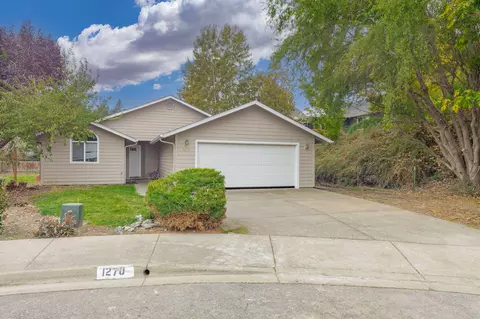 1270 Marcus Way, Grants Pass, OR 97527