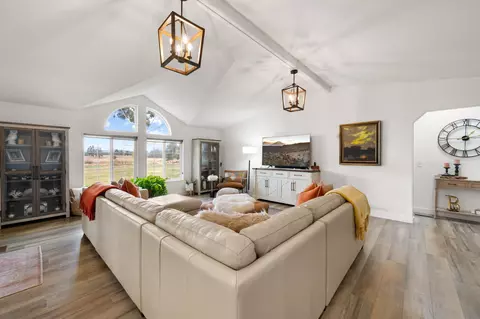 63680 Gentry Loop, Bend, OR 97701 photo 33