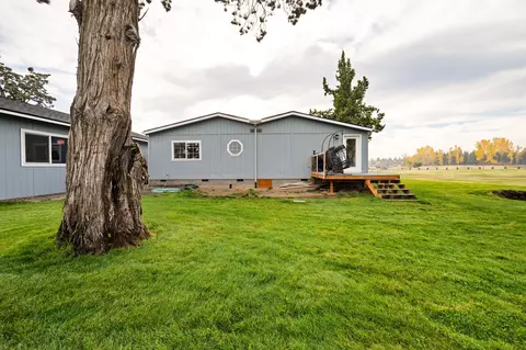 63680 Gentry Loop, Bend, OR 97701 photo 42
