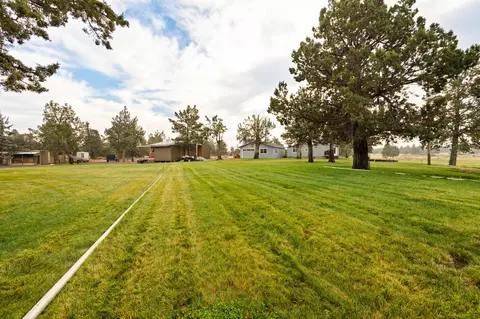 63680 Gentry Loop, Bend, OR 97701 photo 45