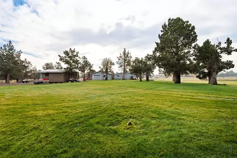 63680 Gentry Loop, Bend, OR 97701 photo 46