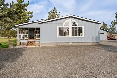 63680 Gentry Loop, Bend, OR 97701 photo 22