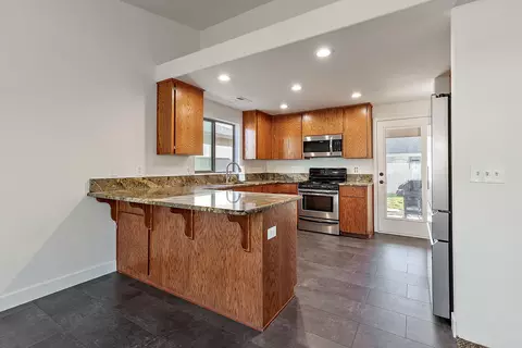 606 Karic Way, Eagle Point, OR 97524 photo 7