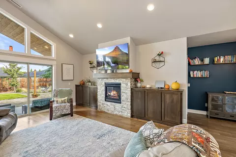 983 Pumpkin Ridge Dr, Eagle Point, OR 97524 photo 7