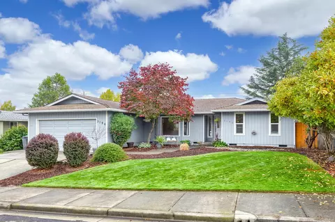 3196 Century Way, Medford, OR 97504