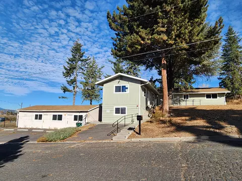 121 Iowa St, Klamath Falls, OR 97601