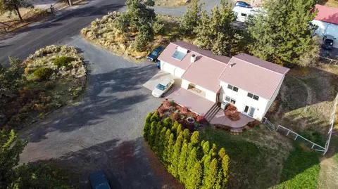 3752 NW 38th St, Redmond, OR 97756