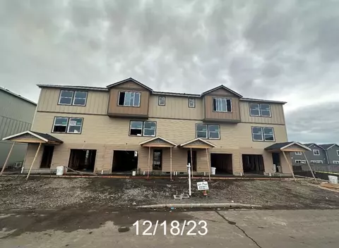 7853 28th St, White City, OR 97503