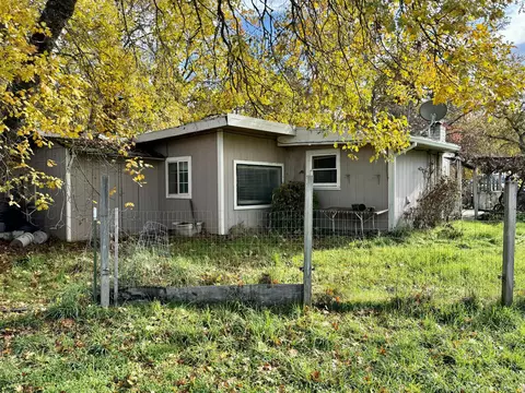 200 E Linda Vista Dr, Grants Pass, OR 97527