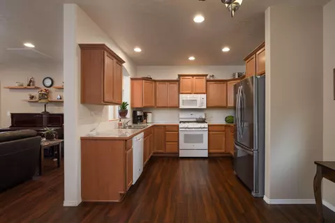 21273 Darnel Ave, Bend, OR 97702 photo 10