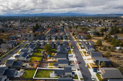 21273 Darnel Ave, Bend, OR 97702 photo 32