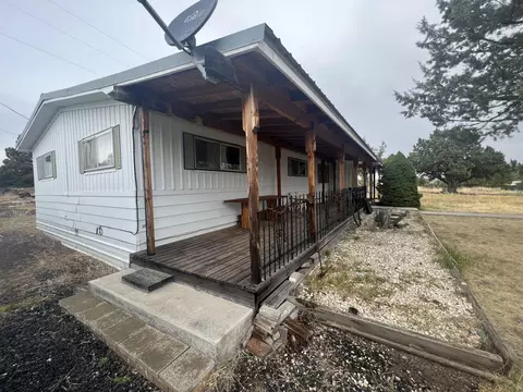 60949 Gerber St, Bly, OR 97622 photo 2