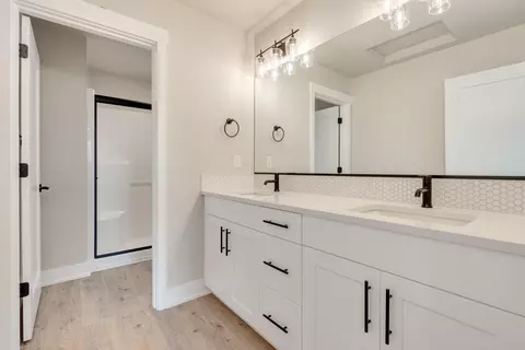 3804 Cole Rd, Bend, OR 97701 photo 9