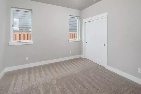 3013 NE Nipper Dr, Bend, OR 97701 photo 9