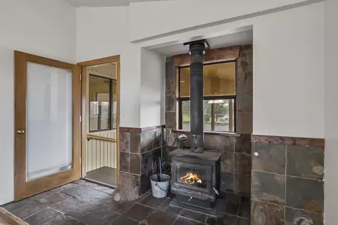 64850 Glacier View Dr, Bend, OR 97703 photo 9