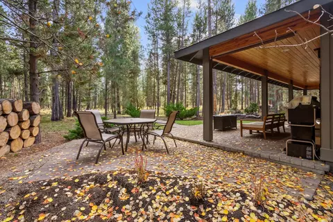 55591 Wagon Master Way, Bend, OR 97707 photo 33