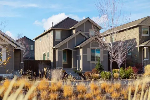 61099 Ambassador Dr, Bend, OR 97702