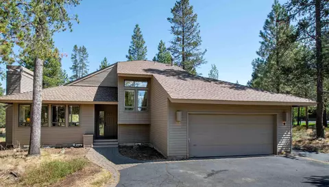 57666 Cottonwood Ln #9, Sunriver, OR 97707
