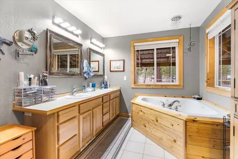Bath - 1735 Rector Dr, La Pine, OR 97739 photo 1 of 4