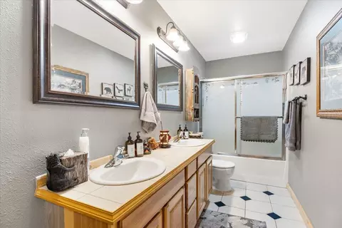 Bath - 1735 Rector Dr, La Pine, OR 97739 photo 3 of 4