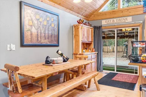Dining - 1735 Rector Dr, La Pine, OR 97739 photo 1 of 1