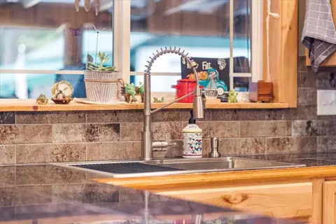 Kitchen - 1735 Rector Dr, La Pine, OR 97739 photo 3 of 3