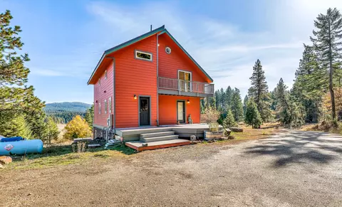 9810 Old Hyatt Prairie Rd, Ashland, OR 97520