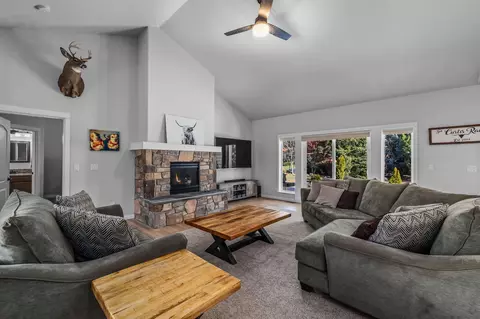 20976 SE Avery Ln, Bend, OR 97702 photo 8