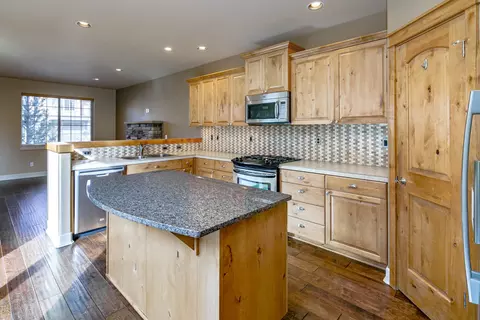 63110 Dakota Dr, Bend, OR 97701 photo 13