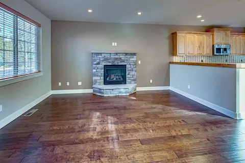 63110 Dakota Dr, Bend, OR 97701 photo 5