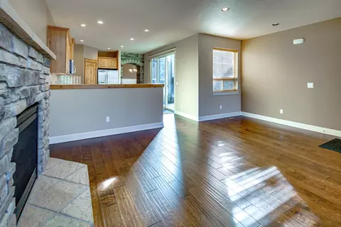 63110 Dakota Dr, Bend, OR 97701 photo 6
