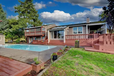 4000 N Foothill Rd, Medford, OR 97504