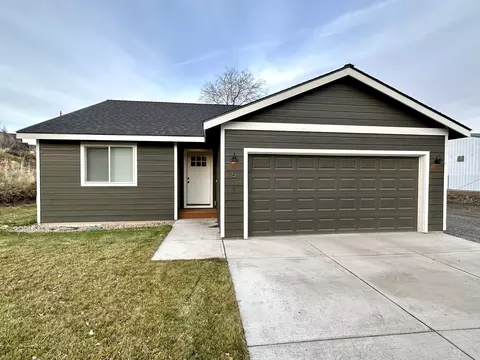 581 SE Duke St, Madras, OR 97741