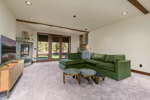 Living - 1668 NW Summit Dr, Bend, OR 97703 photo 5 of 6